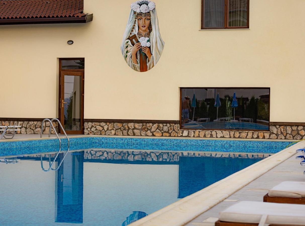 Eco Hotel Momata Kolarovo Exteriér fotografie