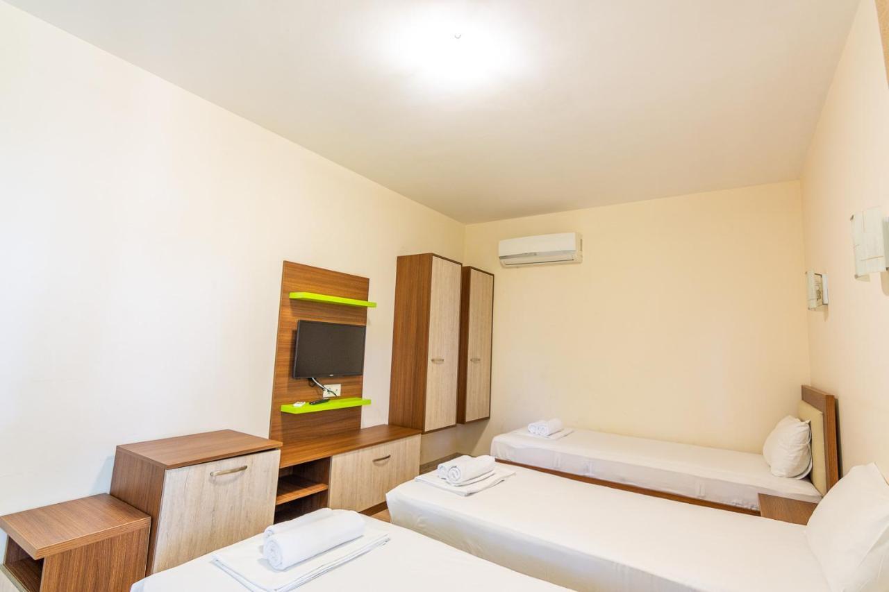 Eco Hotel Momata Kolarovo Exteriér fotografie