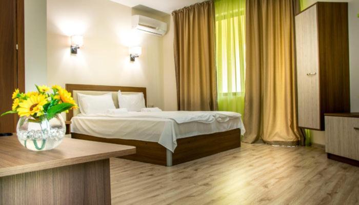Eco Hotel Momata Kolarovo Exteriér fotografie
